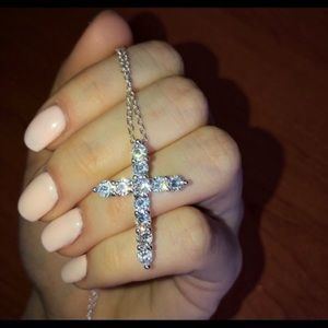 NEW Diamond 1 Left Cross CZ High Quality Necklace